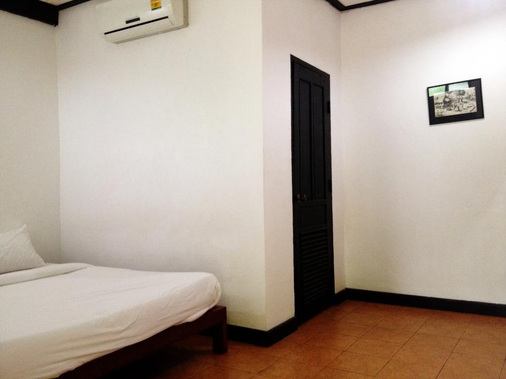 Villa Lao Vientiane Zimmer foto