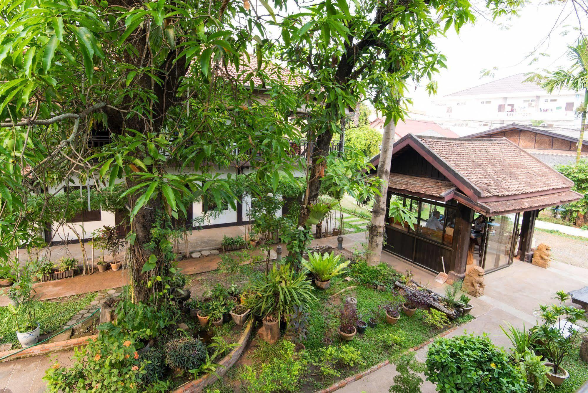 Villa Lao Vientiane Exterior foto